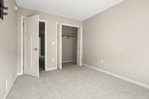503 33rd Way E, B, West Fargo, ND 58078