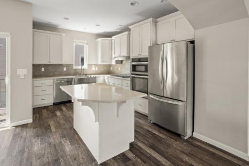 503 33rd Way E, B, West Fargo, ND 58078