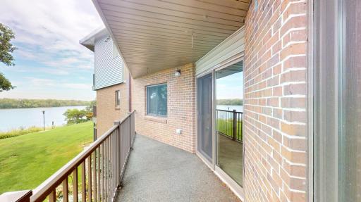 808 Lake Chapeau Drive, 105, Albert Lea, MN 56007
