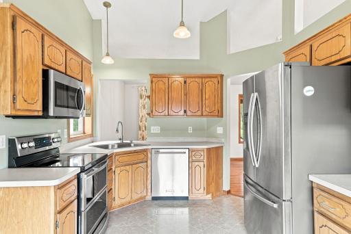 26-web-or-mls-2567_91st_Avenue_Northeast_Blaine_08210.jpg
