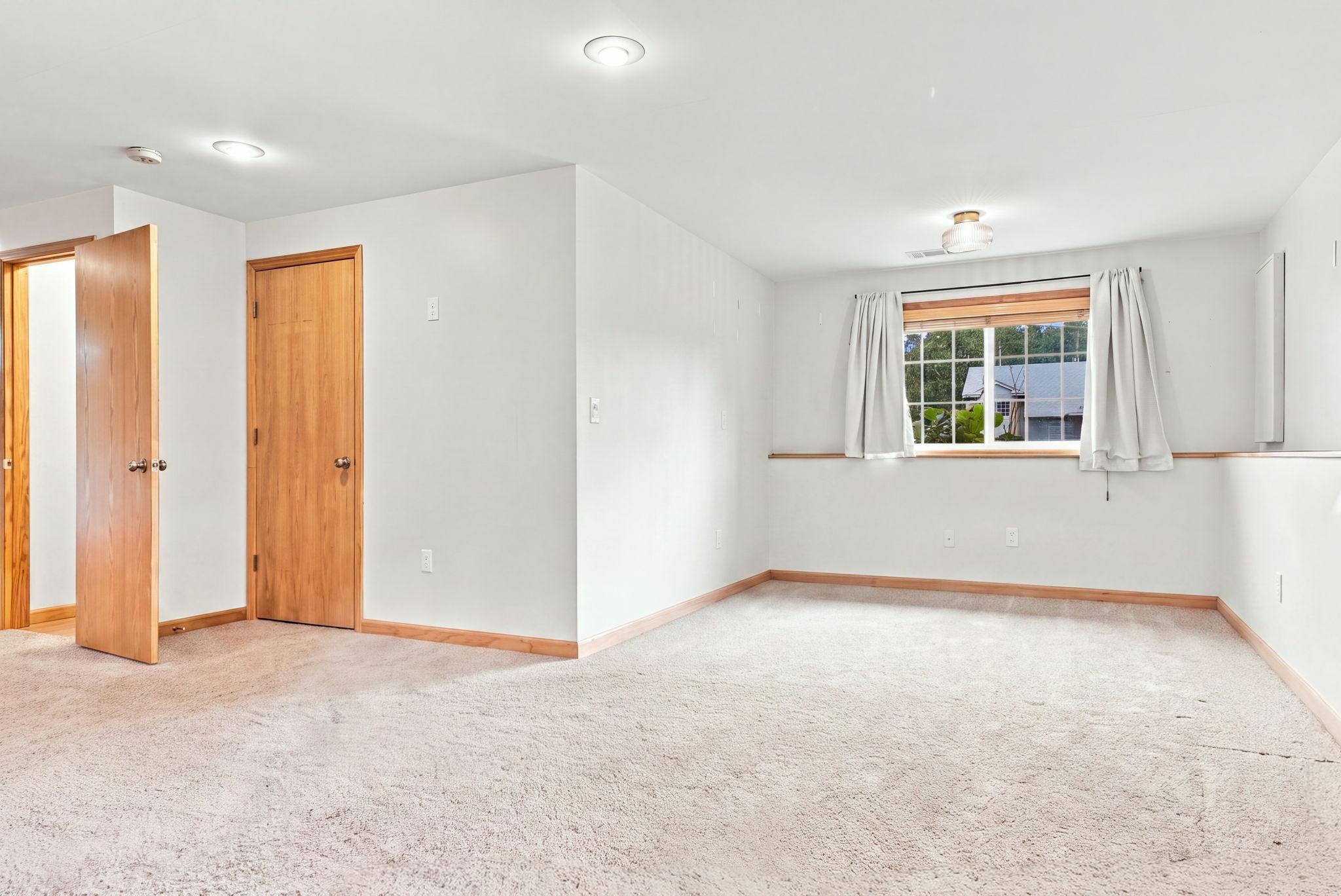 41-web-or-mls-2567_91st_Avenue_Northeast_Blaine_08245.jpg