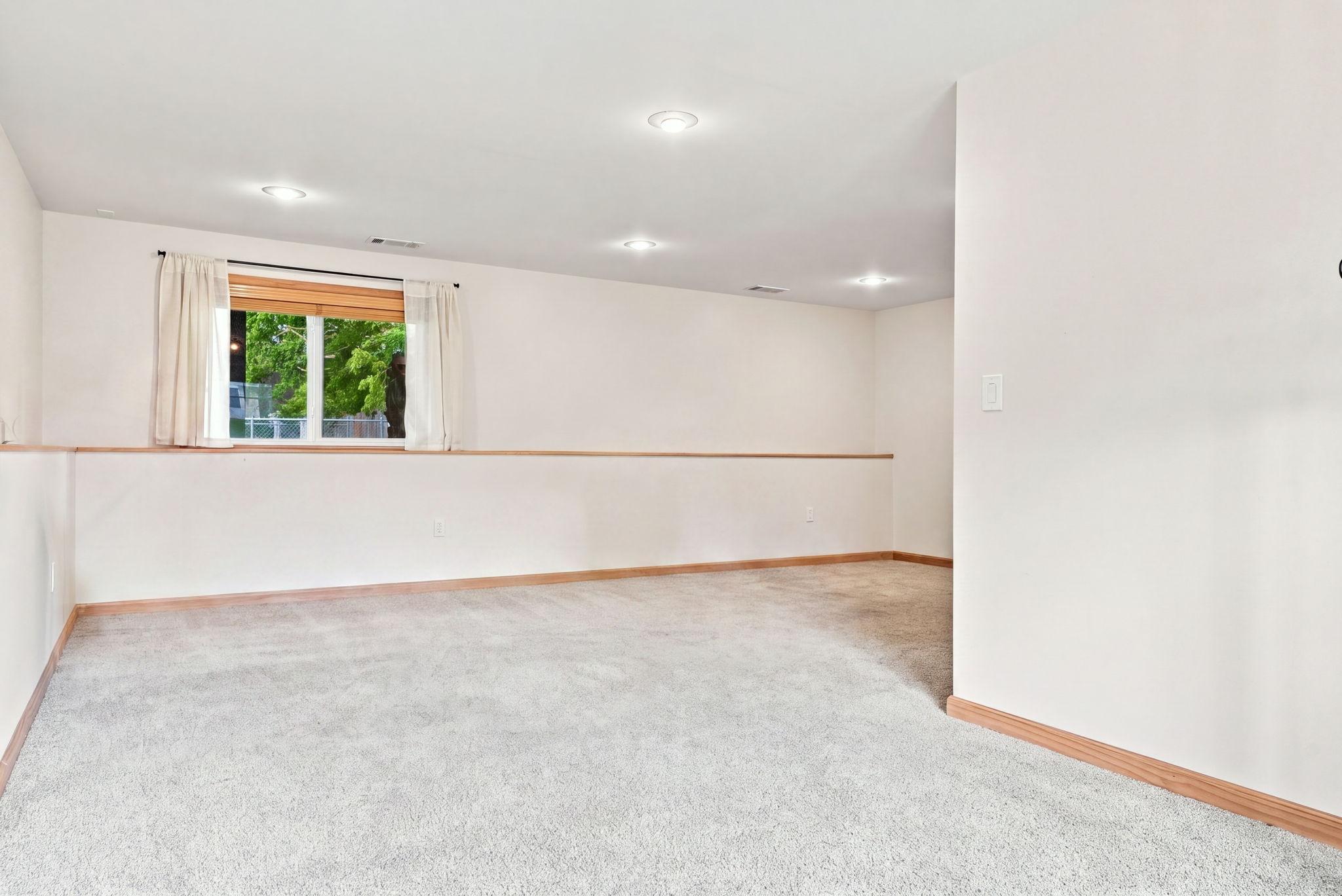 43-web-or-mls-2567_91st_Avenue_Northeast_Blaine_08250.jpg