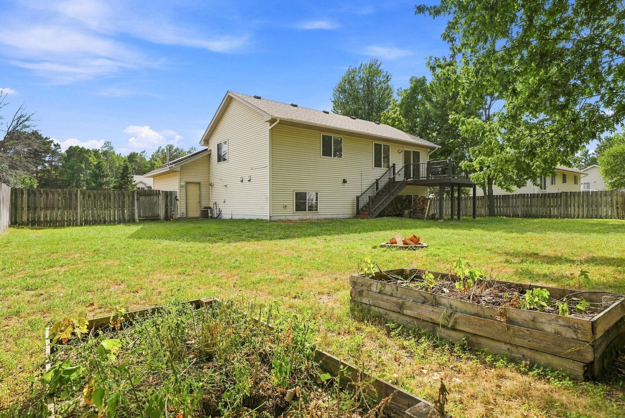 61-web-or-mls-2567_91st_Avenue_Northeast_Blaine_08130.jpg
