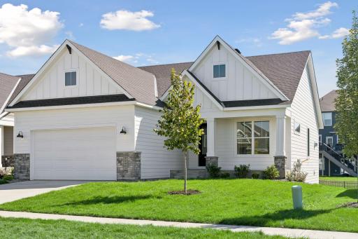 15463 111th Avenue N, Osseo, MN 55369