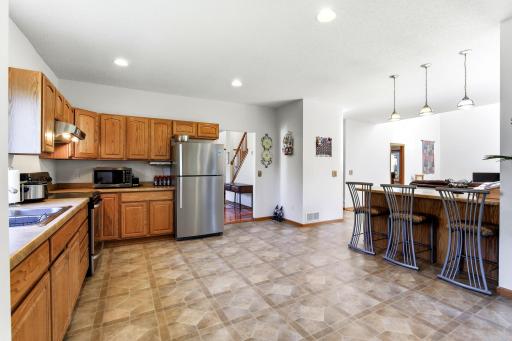 11-web-or-mls-6814-Wildflower-Dr-S-11.jpg
