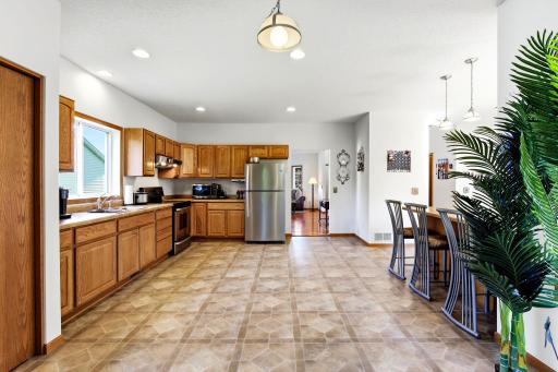 12-web-or-mls-6814-Wildflower-Dr-S-12.jpg