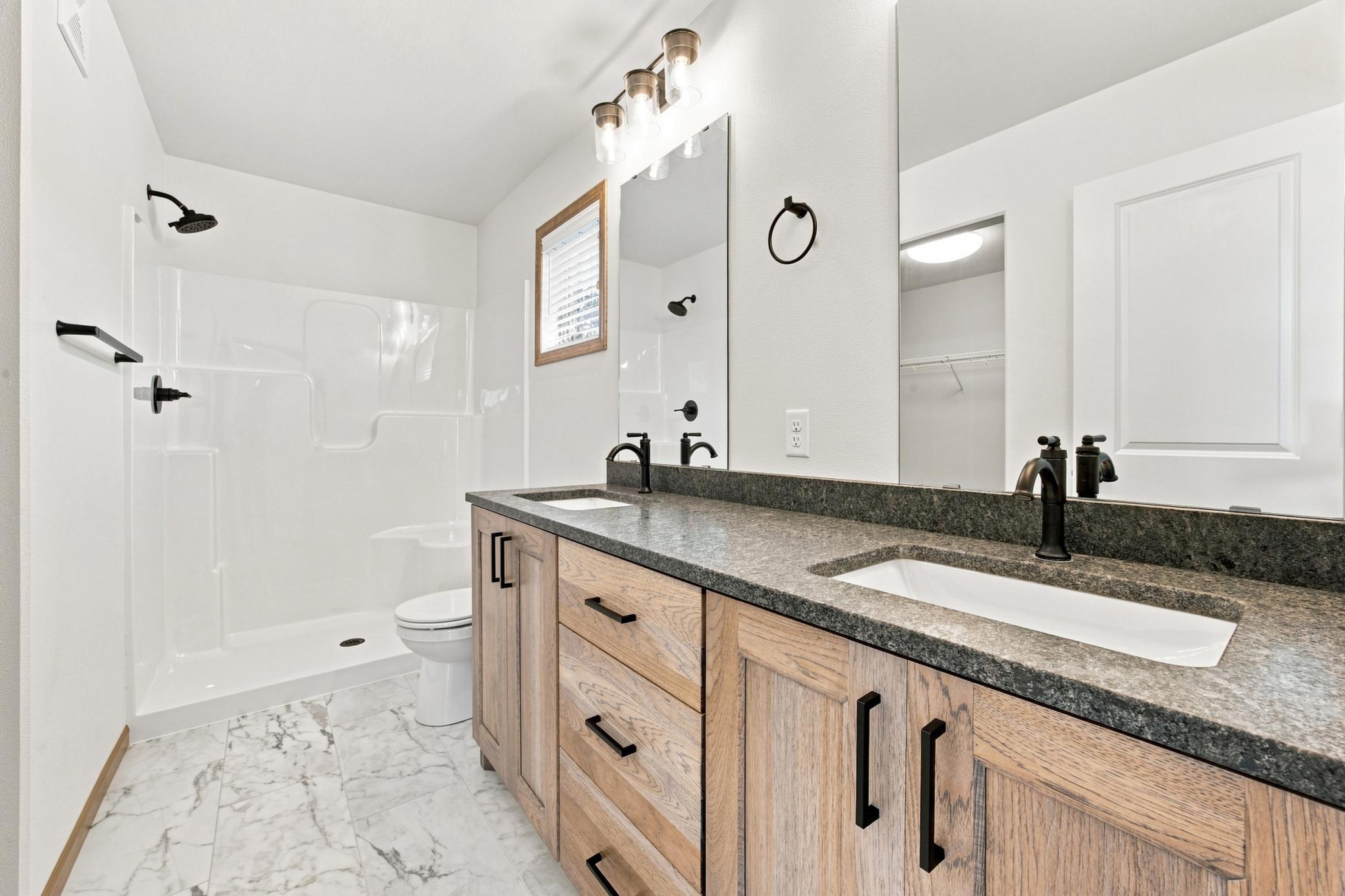 Owner's Private Bath