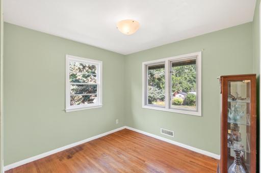 8945 Colfax Avenue S, Bloomington, MN 55420