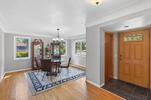 8945 Colfax Avenue S, Bloomington, MN 55420