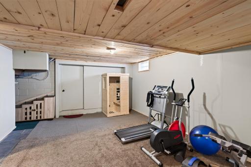 8945 Colfax Avenue S, Bloomington, MN 55420