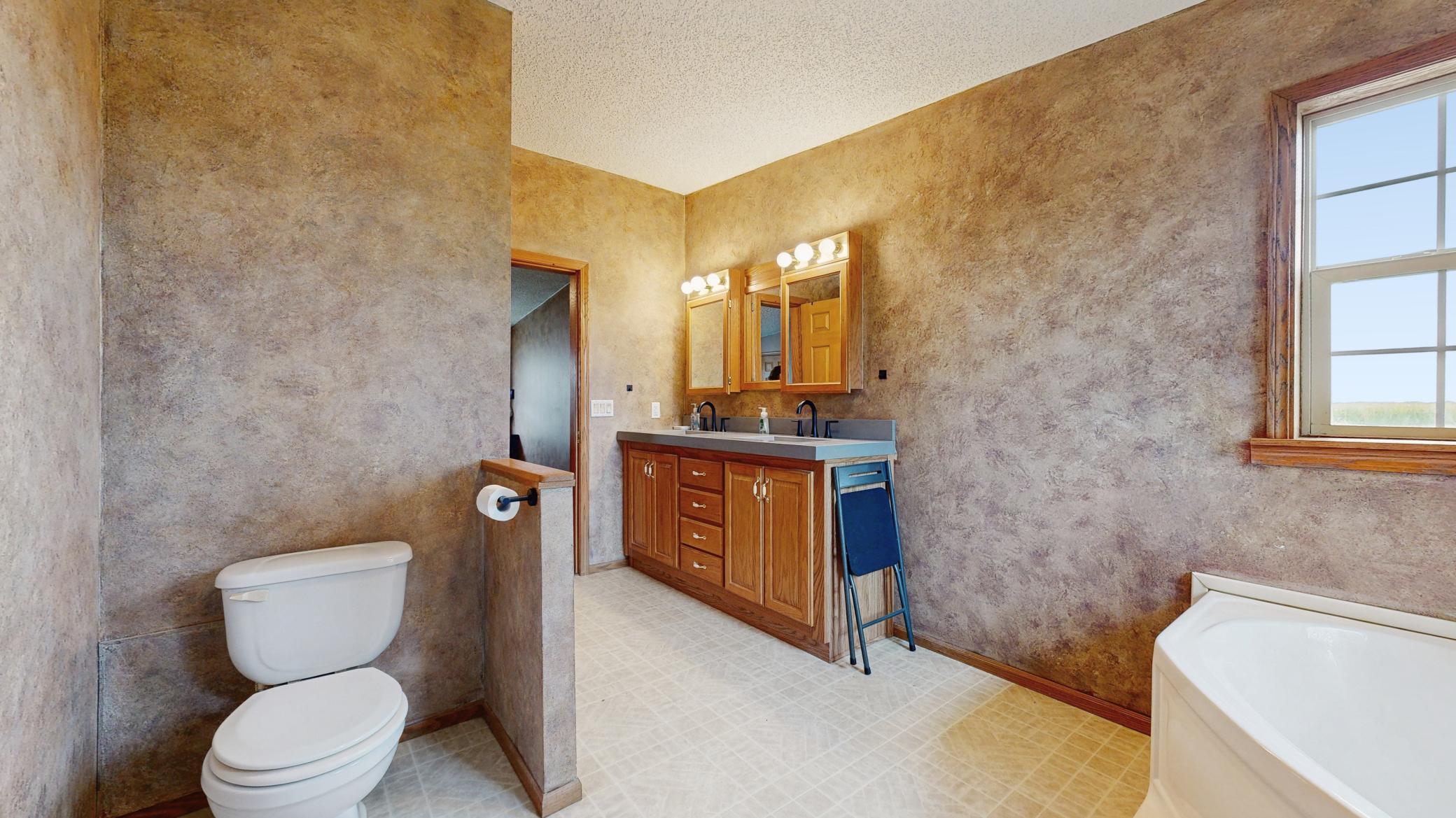 -20210 County Rd 2, Silver Lake ,MN_33.jpg