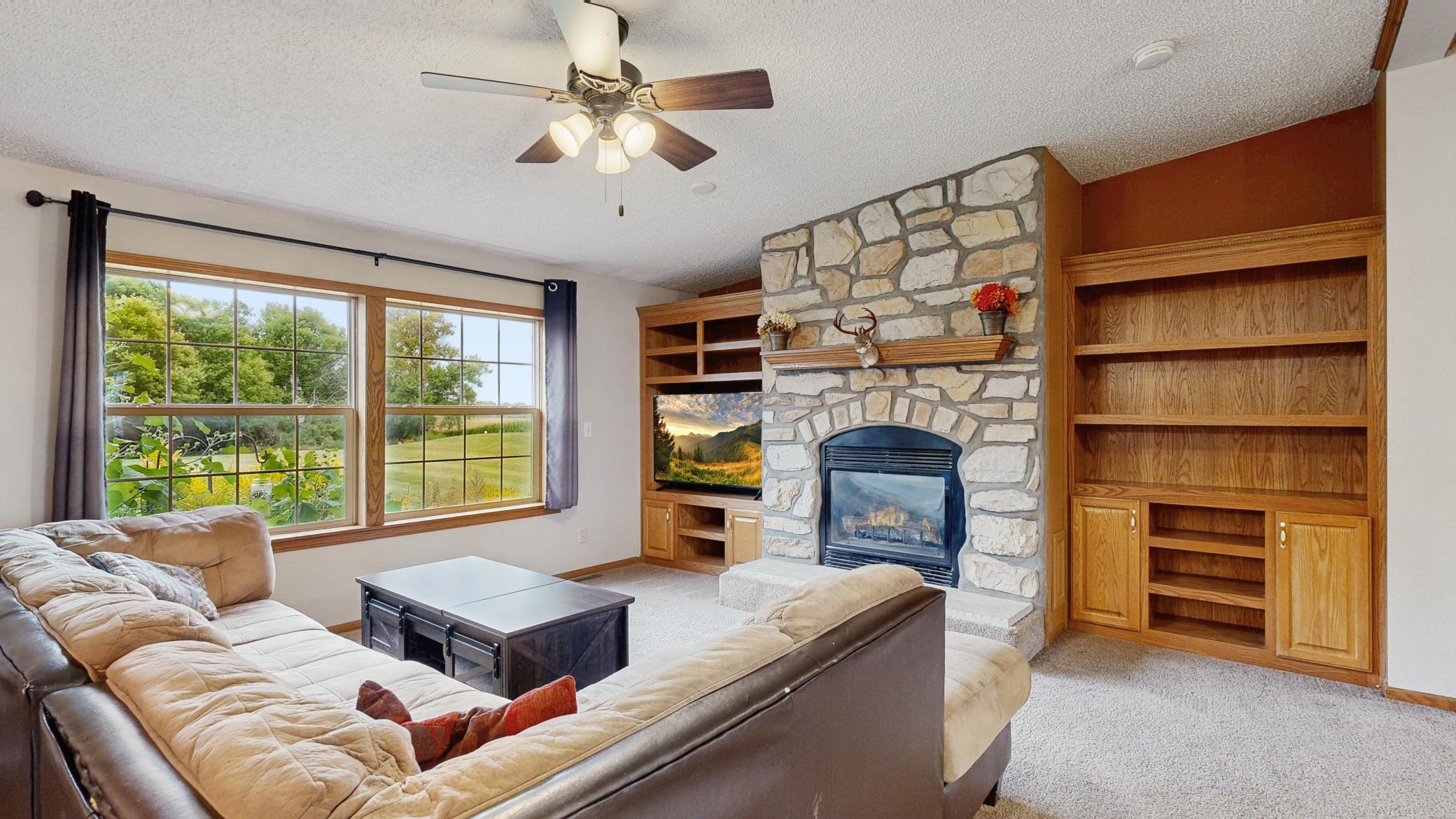 -20210 County Rd 2, Silver Lake ,MN_21.jpg