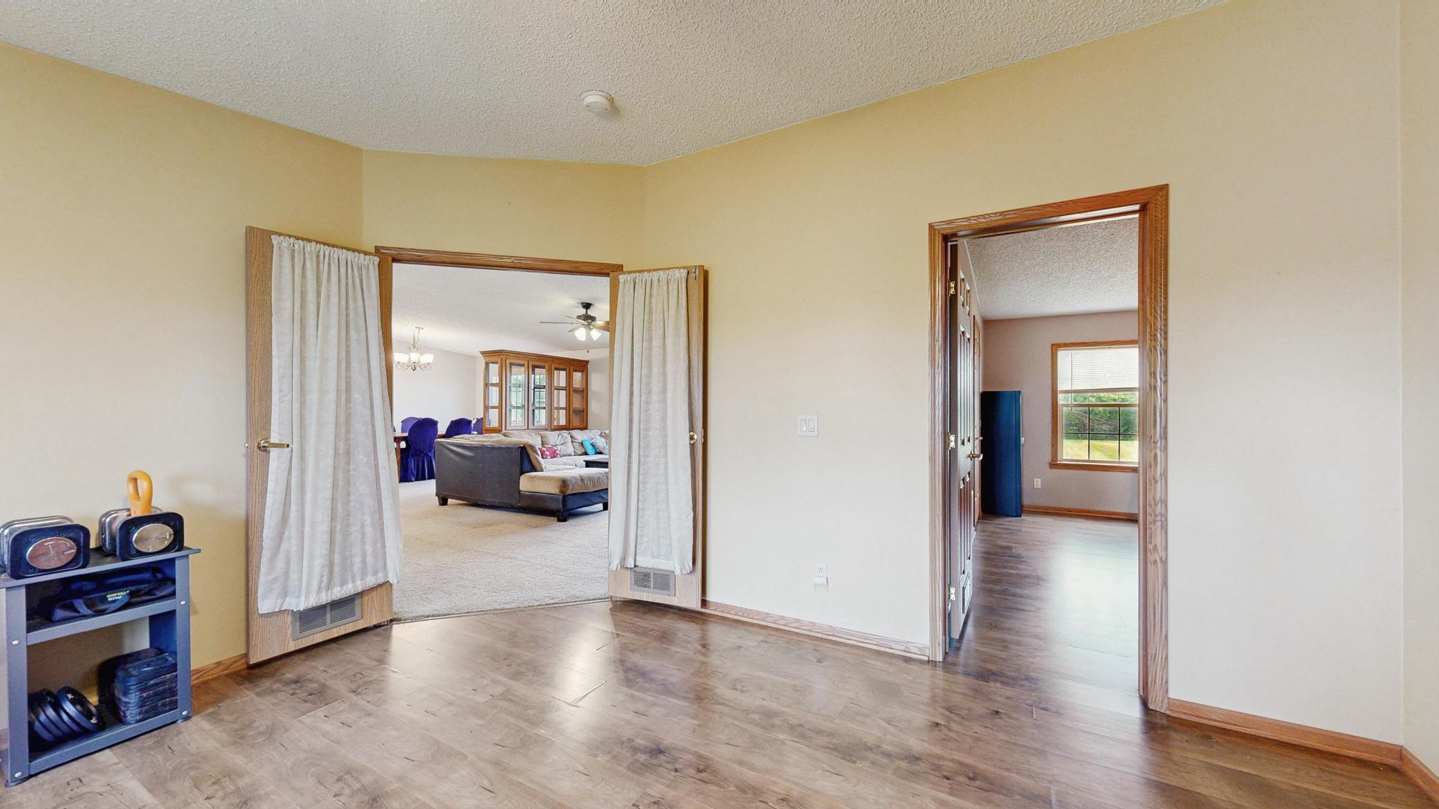 -20210 County Rd 2, Silver Lake ,MN_35.jpg