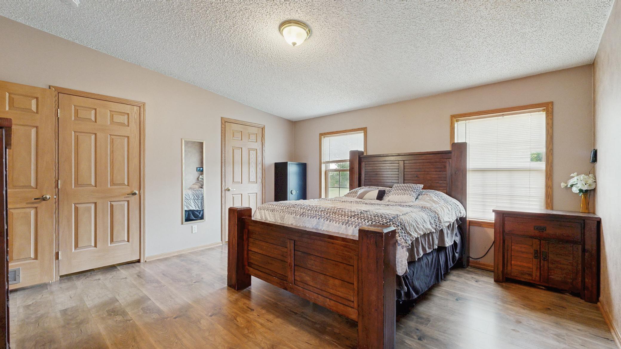 -20210 County Rd 2, Silver Lake ,MN_30.jpg