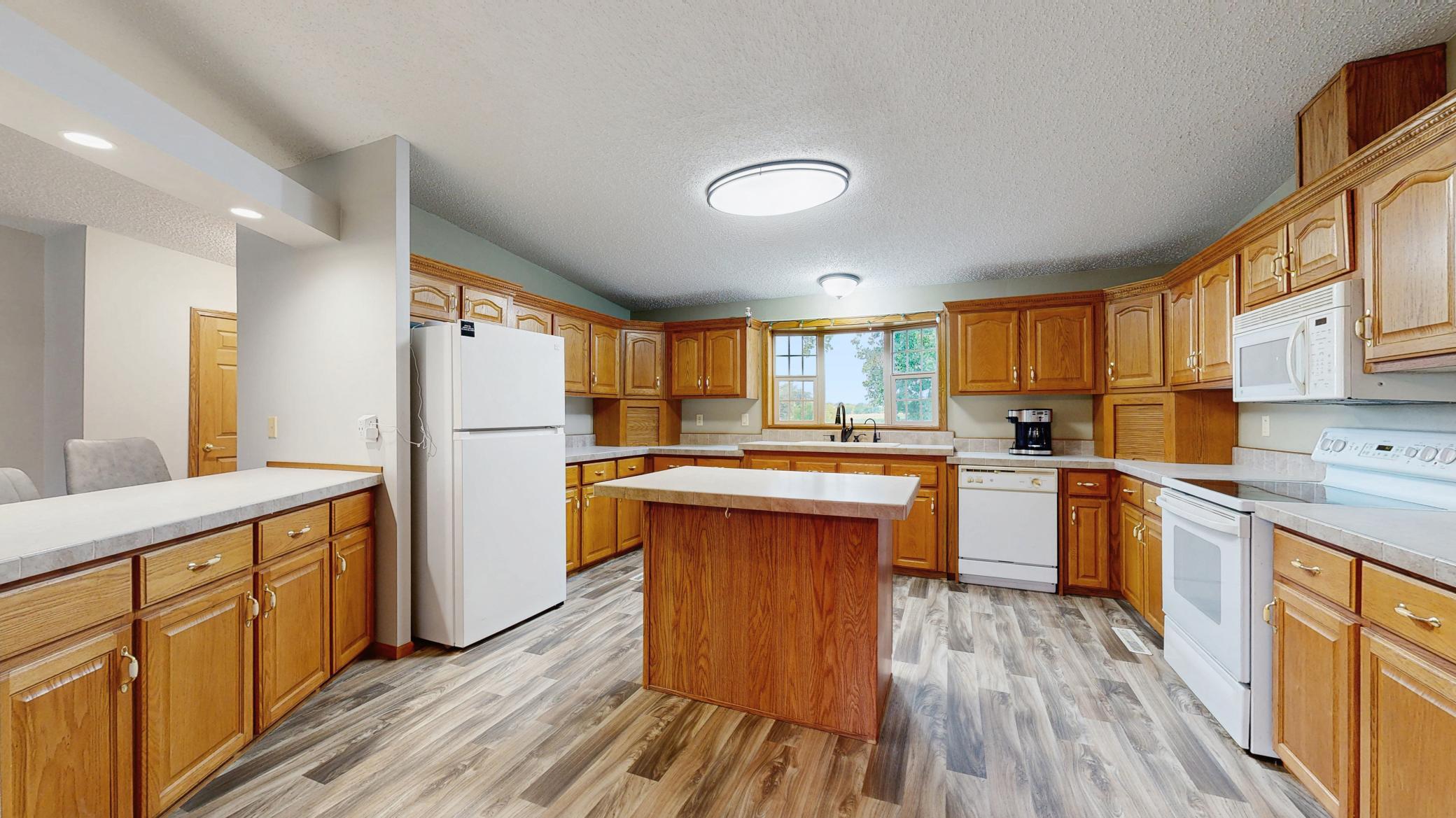 -20210 County Rd 2, Silver Lake ,MN_39.jpg