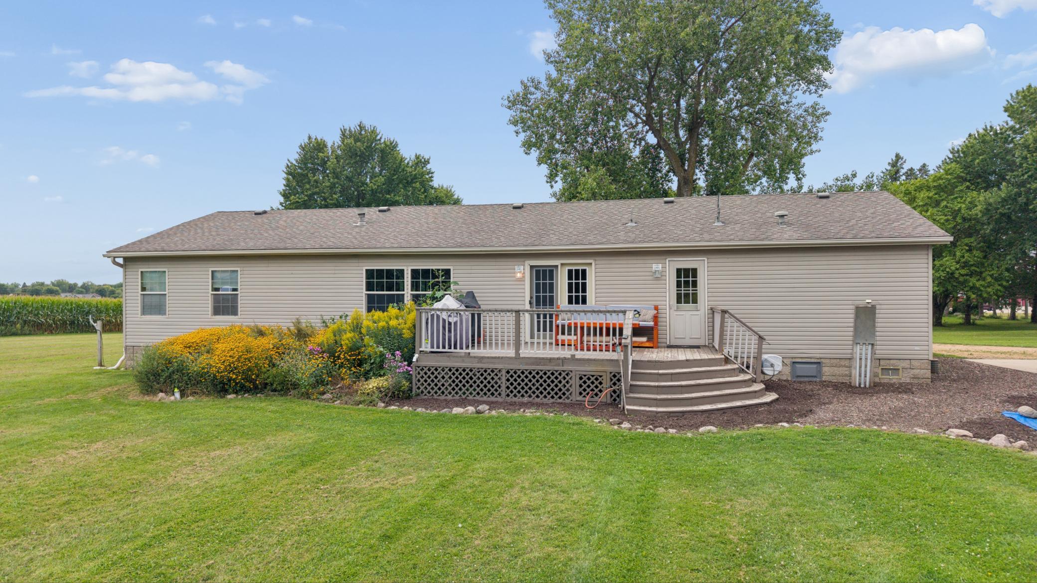 -20210 County Rd 2, Silver Lake ,MN_11.jpg