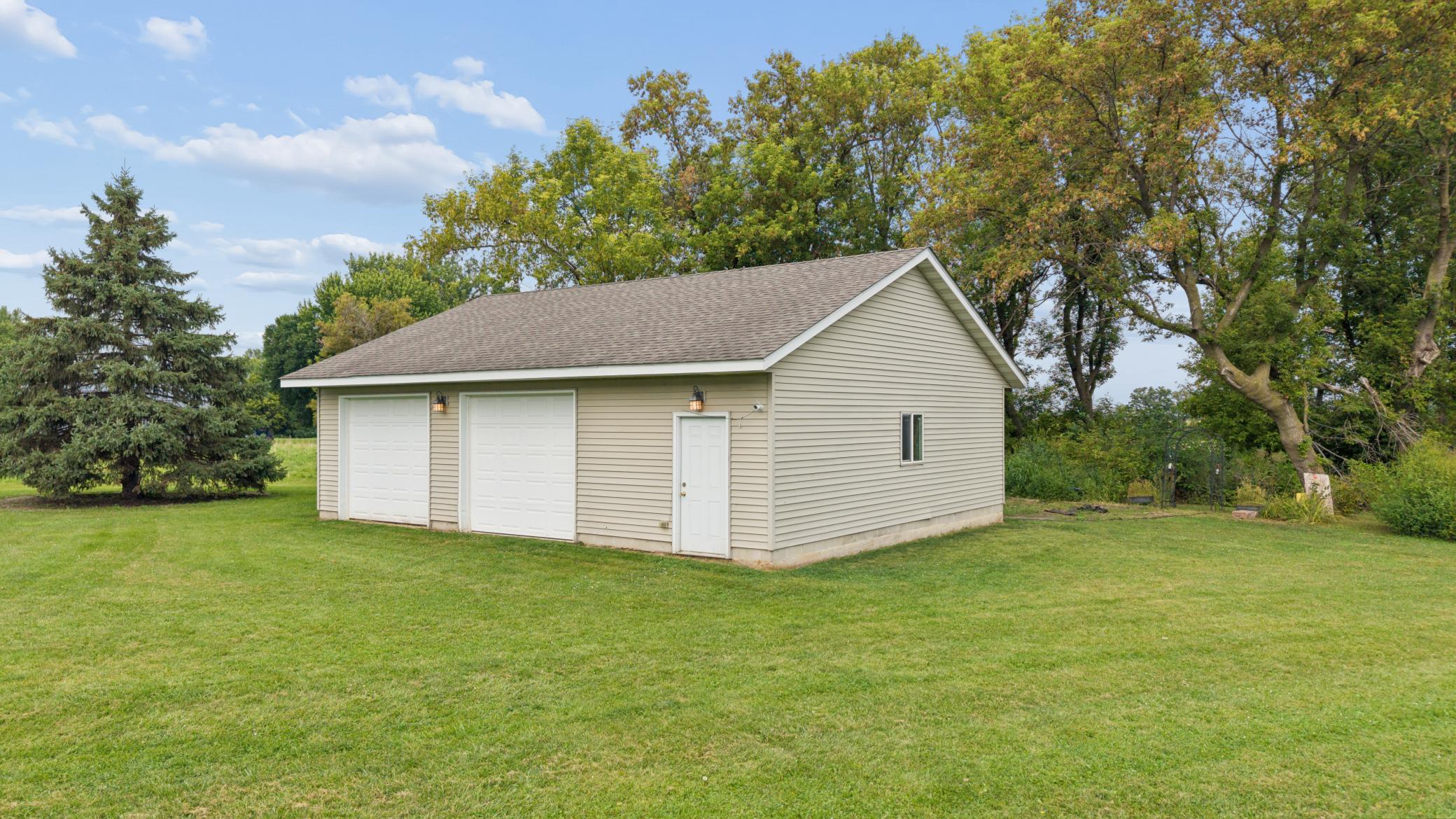 -20210 County Rd 2, Silver Lake ,MN_09.jpg