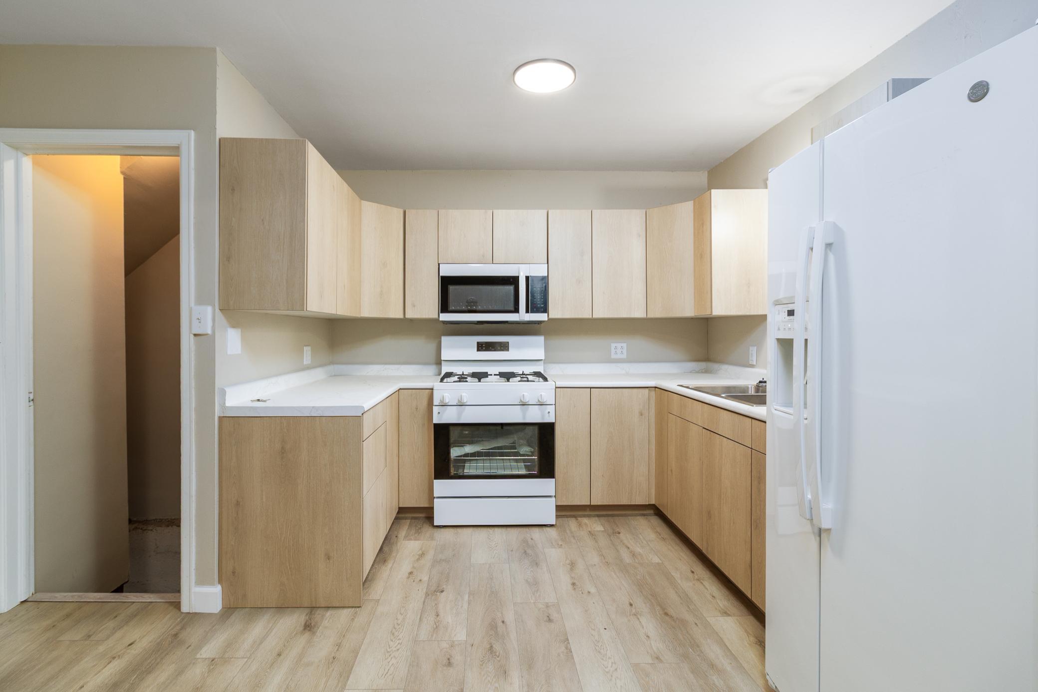 304 3rd St NW Little Falls Int - 2.jpg