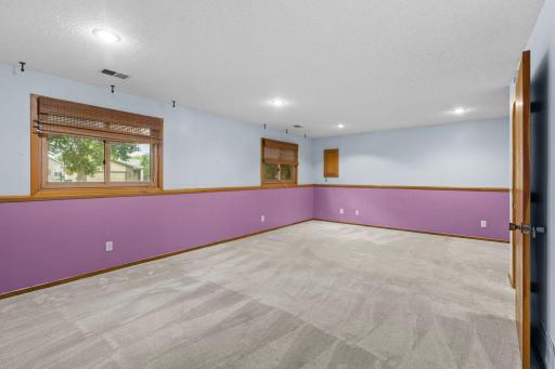 9163 Ranchview Lane N, Maple Grove, MN 55369