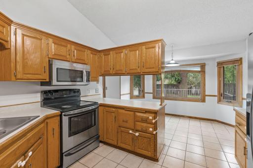 9163 Ranchview Lane N, Maple Grove, MN 55369