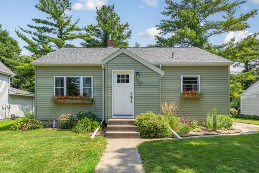707 N Hennepin Street, Winthrop, MN 55396