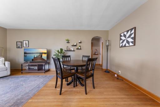 707 N Hennepin Street, Winthrop, MN 55396