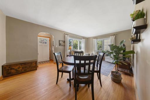 707 N Hennepin Street, Winthrop, MN 55396
