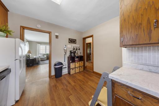 707 N Hennepin Street, Winthrop, MN 55396