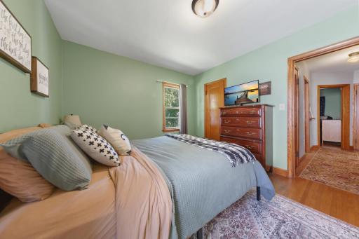 707 N Hennepin Street, Winthrop, MN 55396