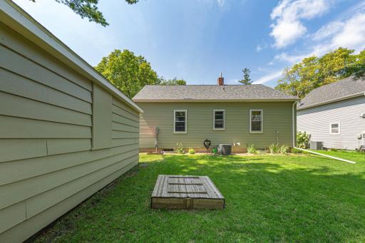 707 N Hennepin Street, Winthrop, MN 55396