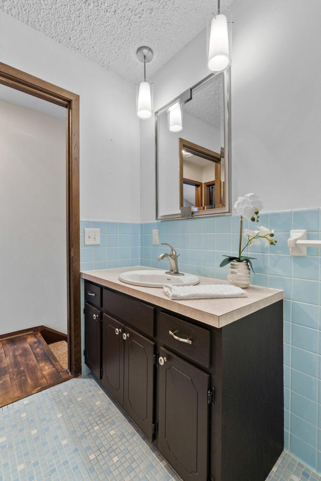 36-web-or-mls-14330 Fairway Dr-36.jpg