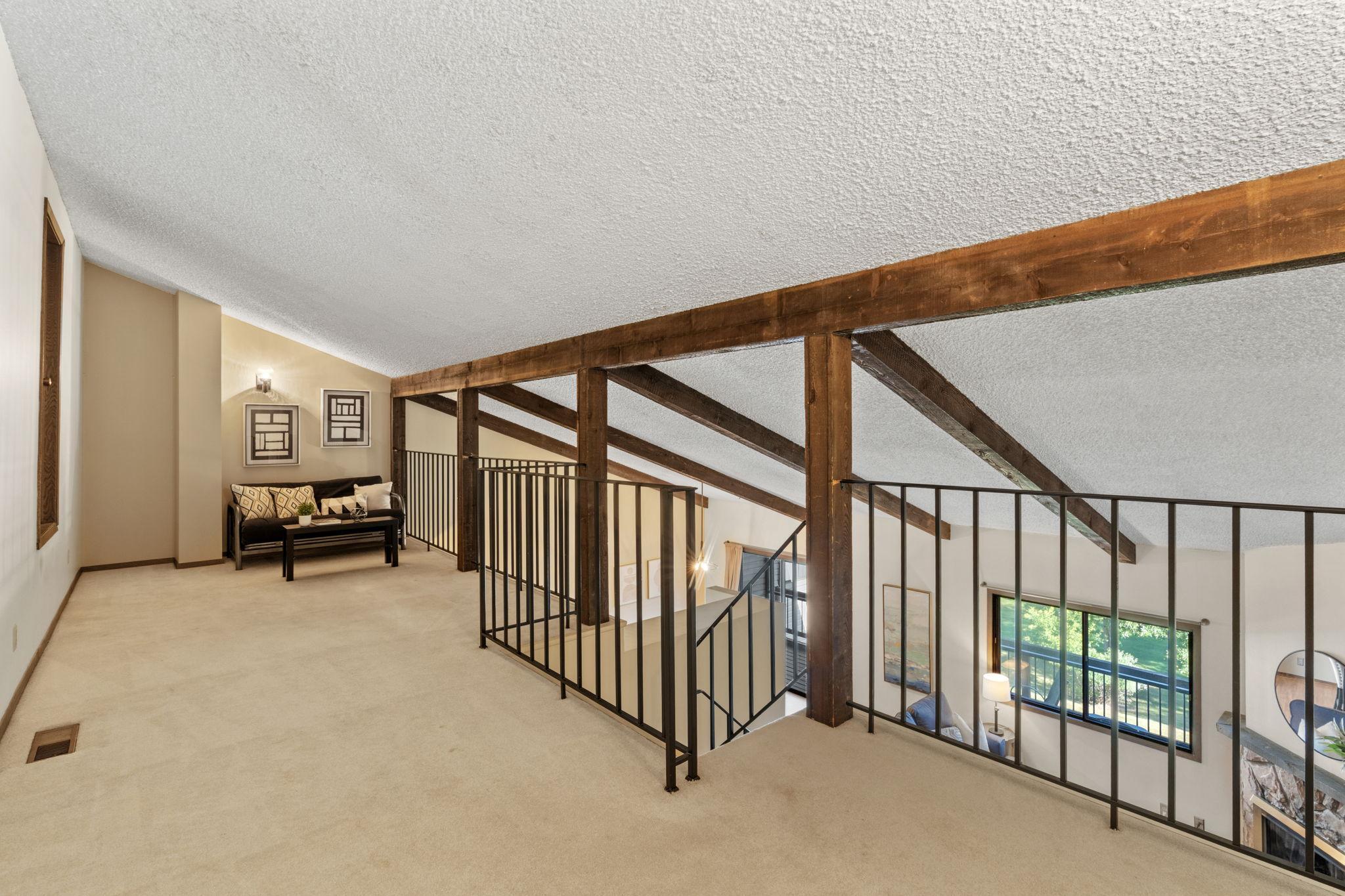 38-web-or-mls-14330 Fairway Dr-38.jpg