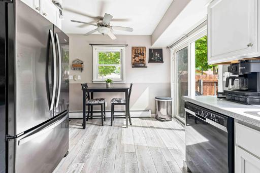 1921 N 10th Avenue N, Moorhead, MN 56560