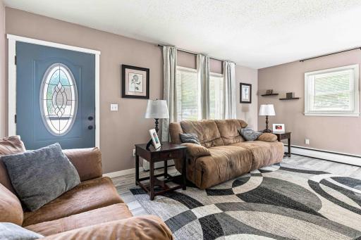 1921 N 10th Avenue N, Moorhead, MN 56560