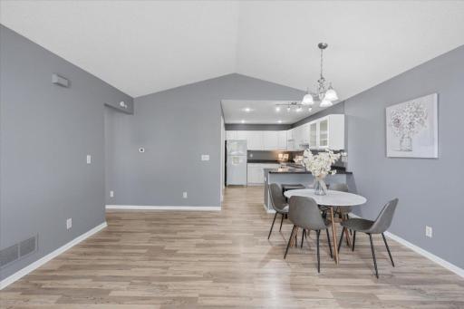 63 Brighton Path, Hudson, WI 54016