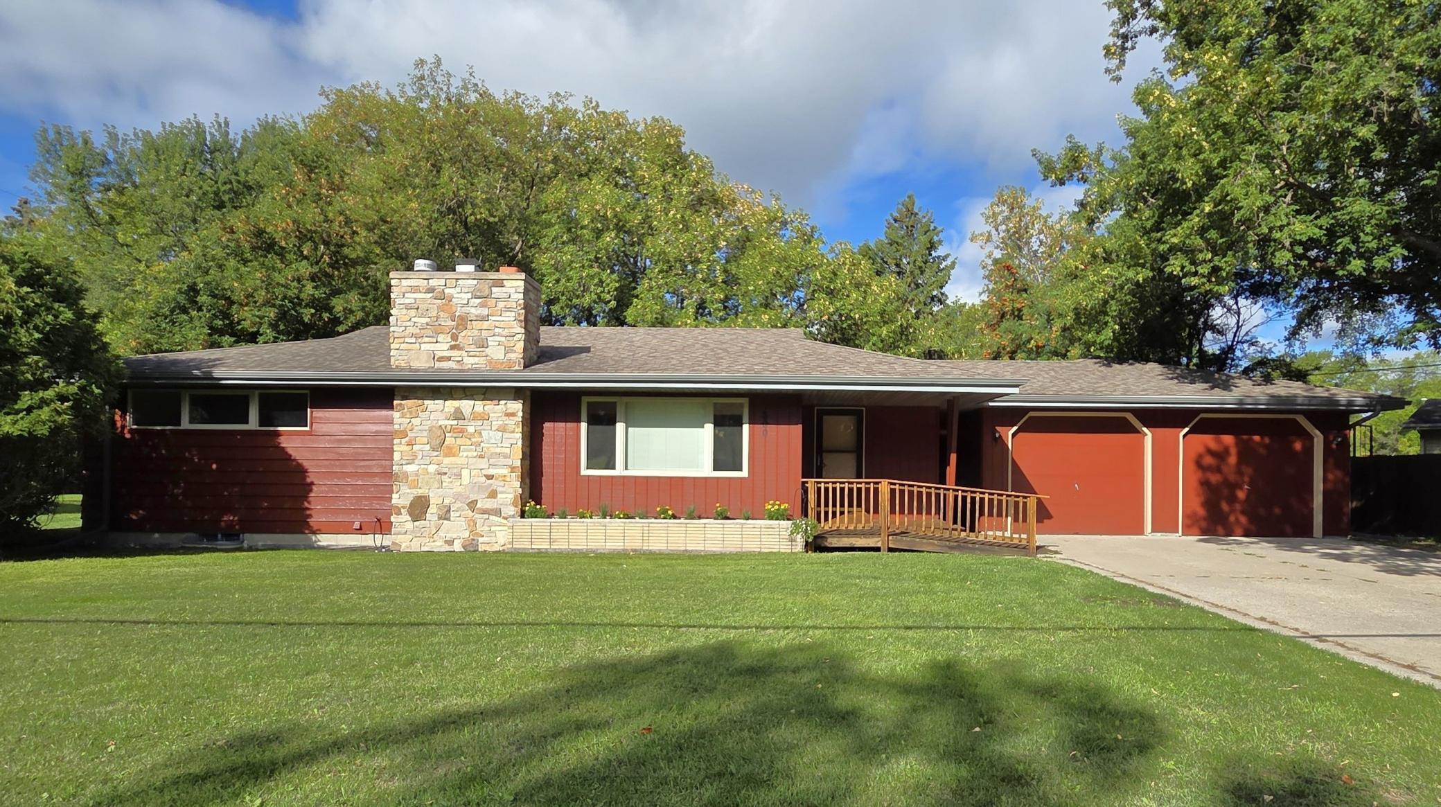 800 14th Avenue, International Falls, MN 56649