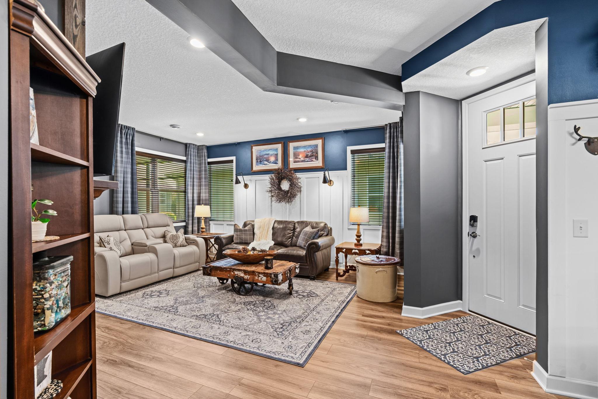 19-web-or-mls-6525 132nd Ln-18.jpg