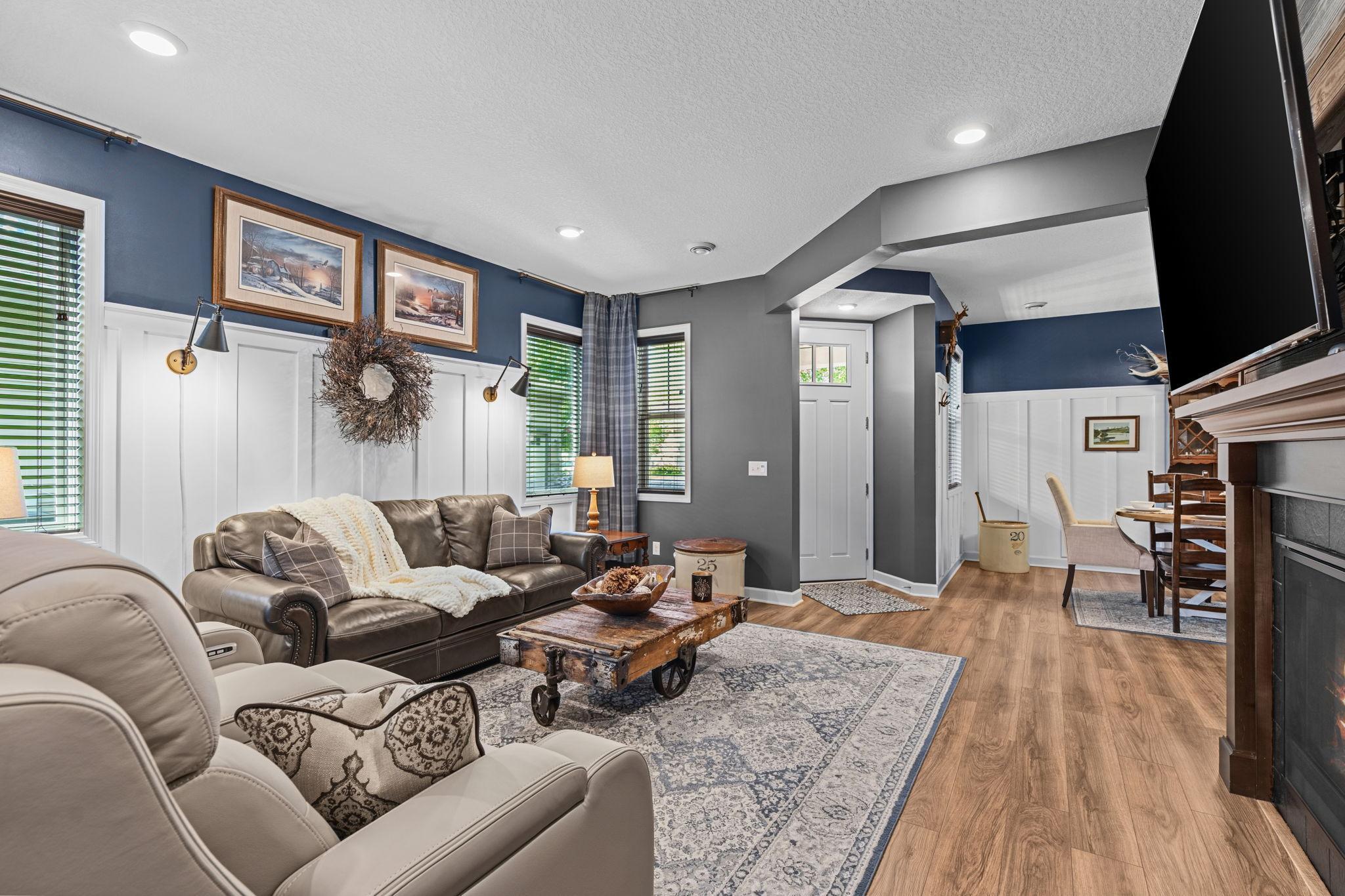 21-web-or-mls-6525 132nd Ln-20.jpg