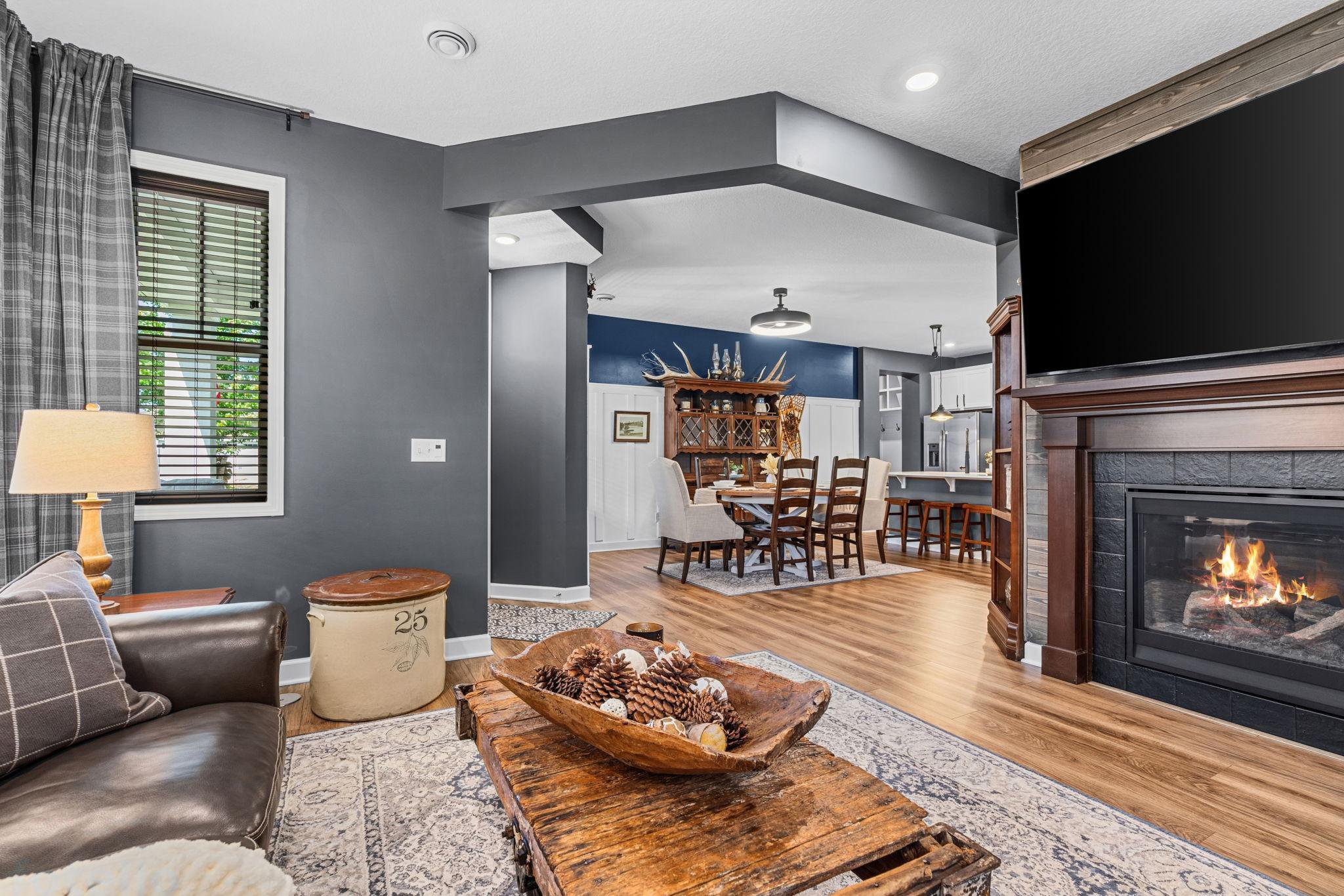 22-web-or-mls-6525 132nd Ln-21.jpg
