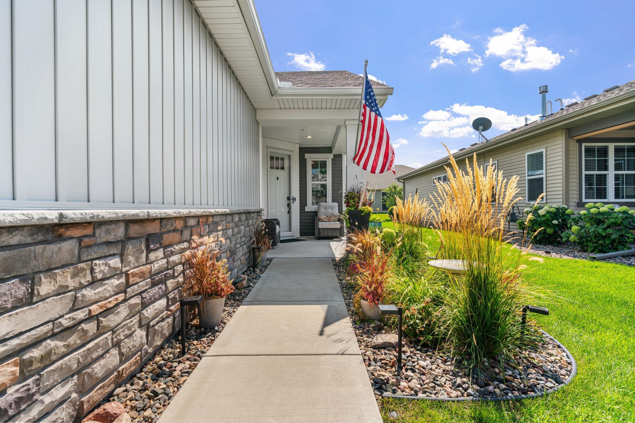 5-web-or-mls-6525 132nd Ln-4.jpg