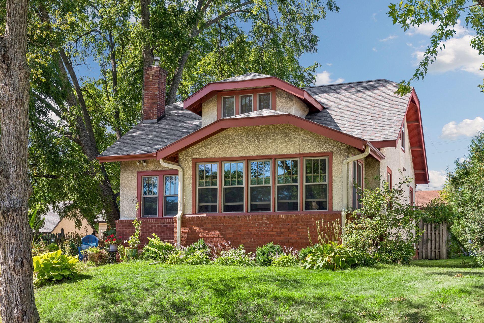 Property photo for 2761 Zenith Avenue N, Robbinsdale, MN 55422