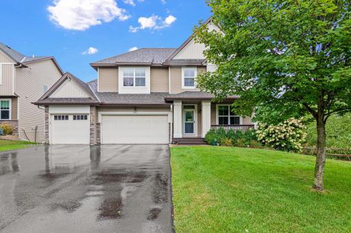 5 bed/3 bath/3 car garag