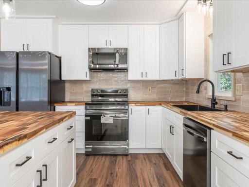 3798 Shady Lane Circle, Brainerd, MN 56401