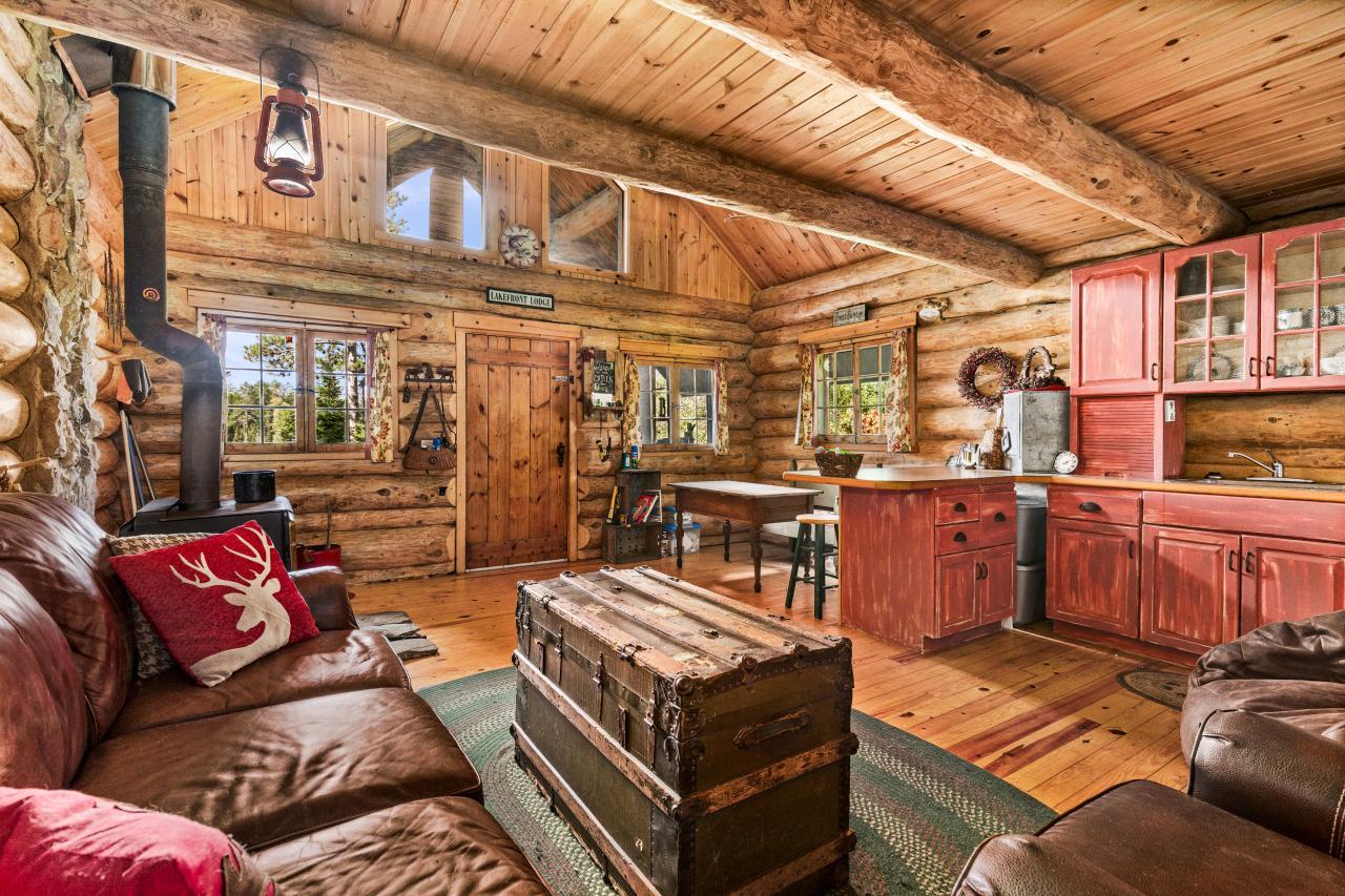 10410_Gunsten_Lake_Road_071.jpeg