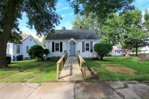 826 Bradley Avenue, Gibbon, MN 55335