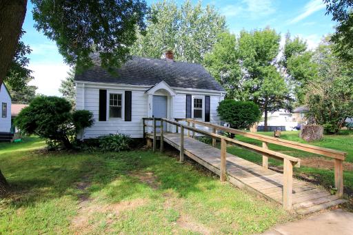 826 Bradley Avenue, Gibbon, MN 55335
