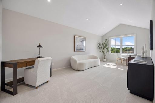 Upper Level Bonus Room