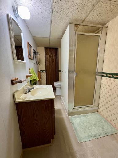 3/4 Bathroom