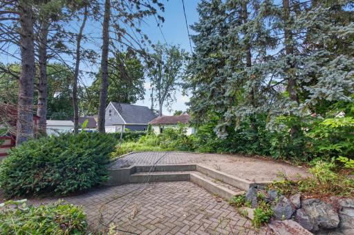 121 Maria Avenue, Saint Paul, MN 55106