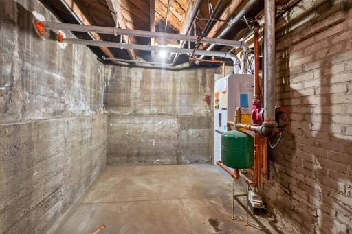 High Efficiency Demand Hot Water Heater and Heating